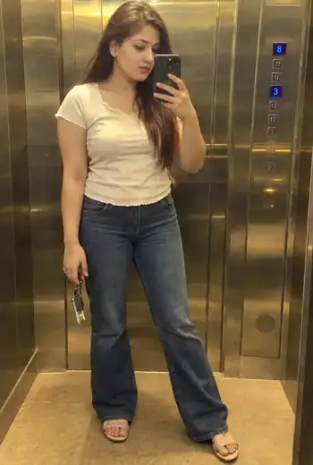 Anushika, escort in Bangalore