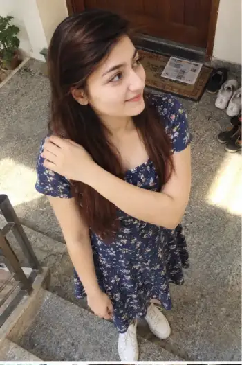 Dipali, Air Hostess escort in MG Road, Bangalore
